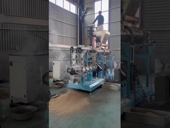 Mesin Pembuat Pakan Terapung Sekrup Kembar Mesin Pembuat Pelet Makanan Ikan Anak Anjing