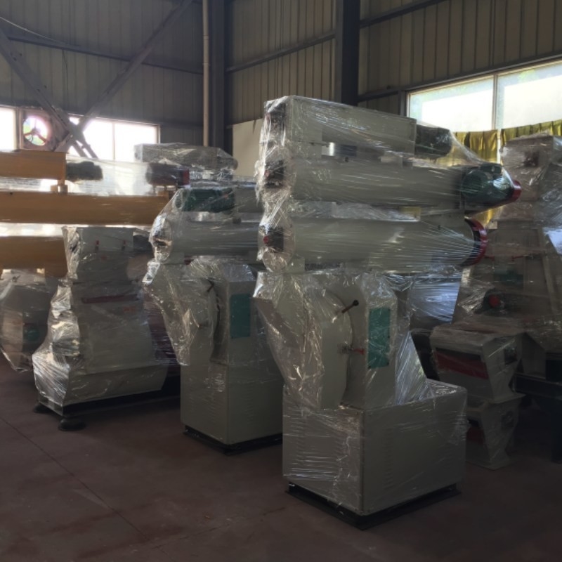 1Ton/H Pembuat Pelet Kelinci Pakan Ayam Ternak Mesin Pelet 22kw Untuk Pakan Ikan