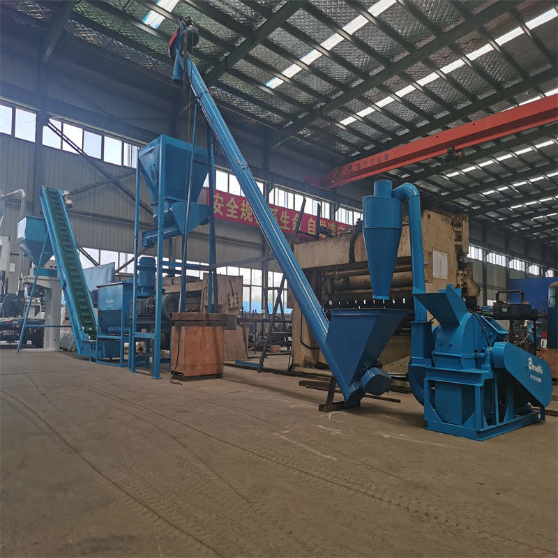 118KW Garis Produksi Pellet Kayu 1000-2000kg/H 2000*500*600cm Kabinet Kontrol Listrik
