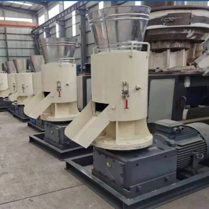 Kapasitas Pellet Maker 80-600kg/h Safe Carbon Steel Alloy 220V/380V 7.5-37KW