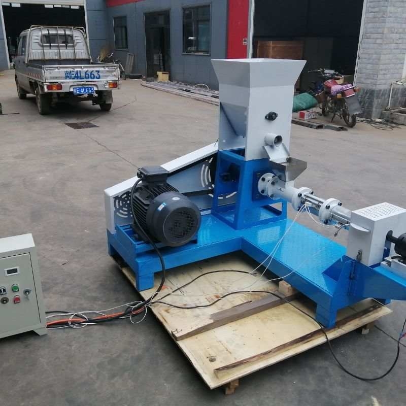 DGP Dry Type Floating Fish Feed Dog Food Extruder Granulator Sekrup Tunggal Biji gandum jagung jagung extruder kedelai
