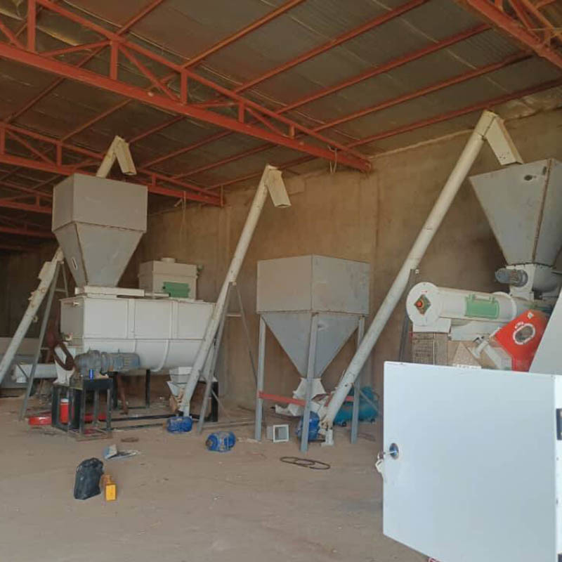 1-12mm Ukuran Pellet Akhir Jalur Produksi Pakan Hewan dengan Kandungan Kelembaban ≤20%
