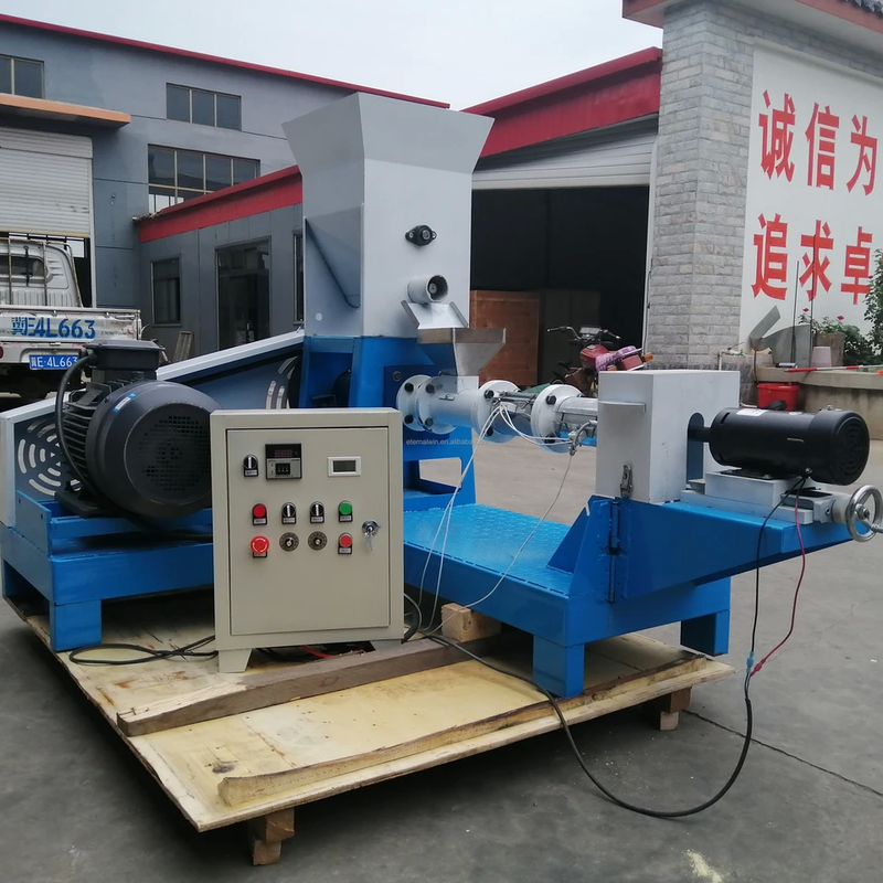 Kapasitas ekstruder pakan ikan yang disesuaikan Daya otomatis Single / Double-screw 5,5-160 KW