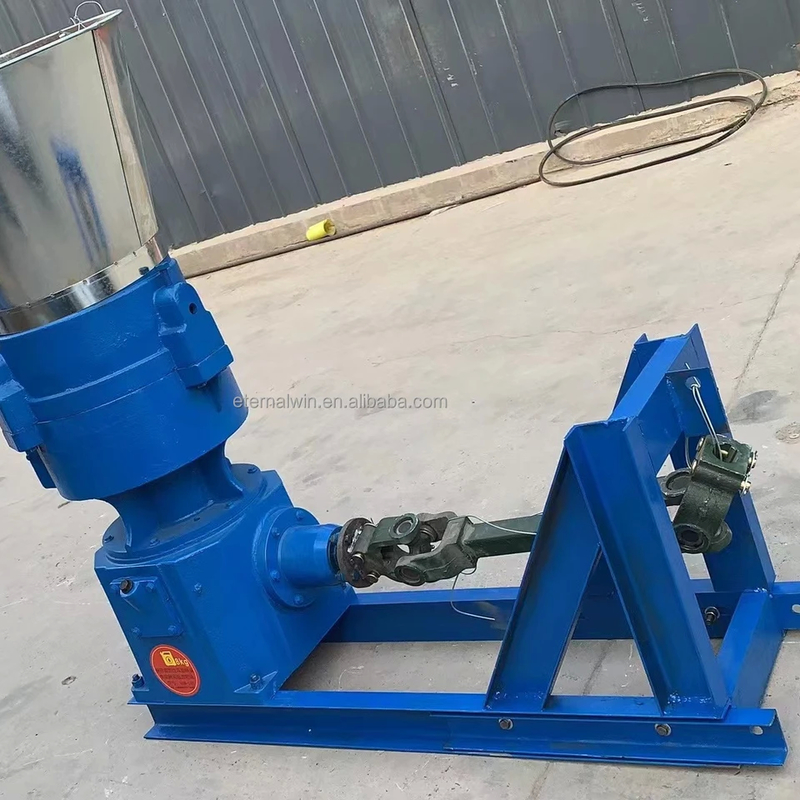 Kekuatan Kuda Alloy Steel PTO Pellet Mill 12mm Die 80-1000kg/h Kapasitas Mesin Bungkus Kayu